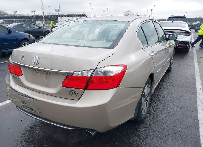 Photo 4 of 2015 Honda Accord LX (VIN 1HGCR2F3XFA141369)