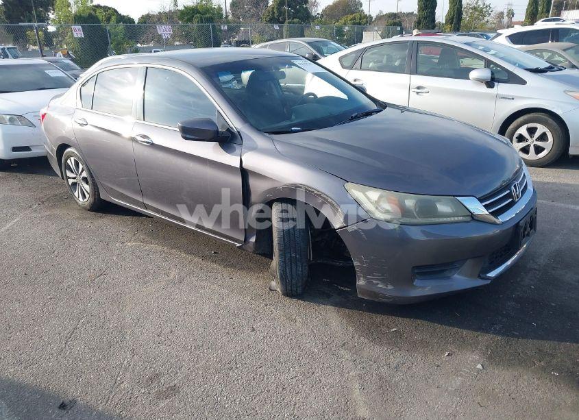 2015 Honda Accord LX (VIN 1HGCR2F3XFA147866) main photo