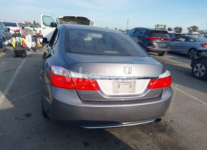 Photo 16 of 2015 Honda Accord LX (VIN 1HGCR2F3XFA147866)
