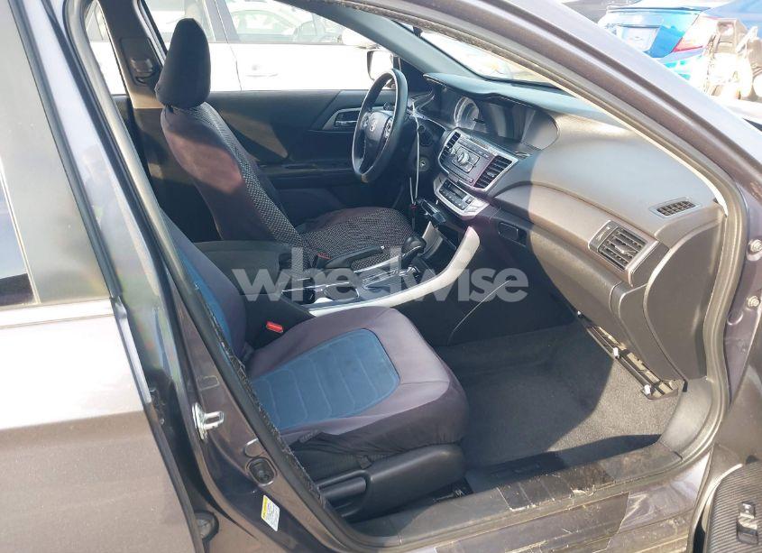 Photo 5 of 2015 Honda Accord LX (VIN 1HGCR2F3XFA147866)