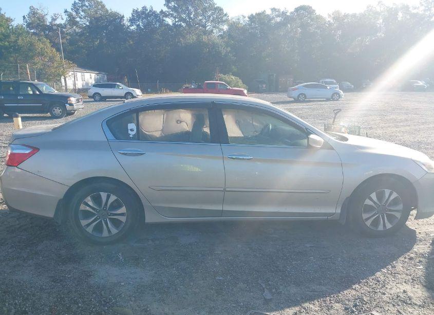 Photo 13 of 2015 Honda Accord LX (VIN 1HGCR2F3XFA191317)