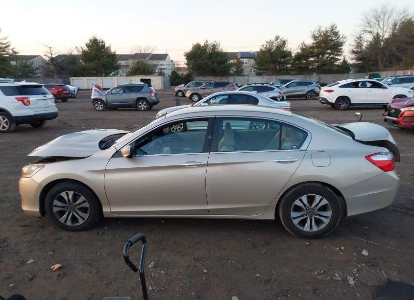 Photo 13 of 2015 Honda Accord LX (VIN 1HGCR2F3XFA191351)