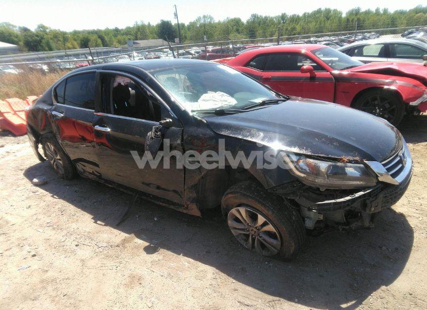 2015 Honda Accord LX (VIN 1HGCR2F3XFA195416) main photo