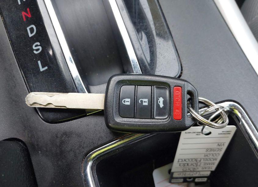 Photo 11 of 2015 Honda Accord LX (VIN 1HGCR2F3XFA211016)