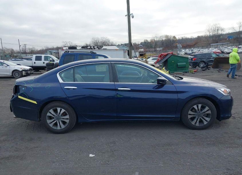 Photo 13 of 2015 Honda Accord LX (VIN 1HGCR2F3XFA211016)
