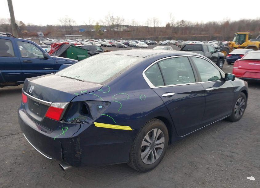 Photo 4 of 2015 Honda Accord LX (VIN 1HGCR2F3XFA211016)