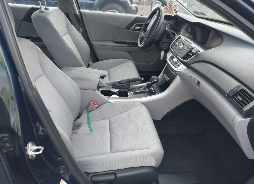 Photo 5 of 2015 Honda Accord LX (VIN 1HGCR2F3XFA211016)