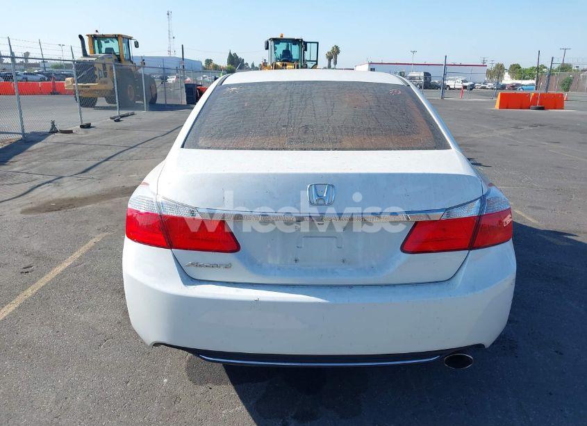 Photo 16 of 2015 Honda Accord LX (VIN 1HGCR2F3XFA216605)