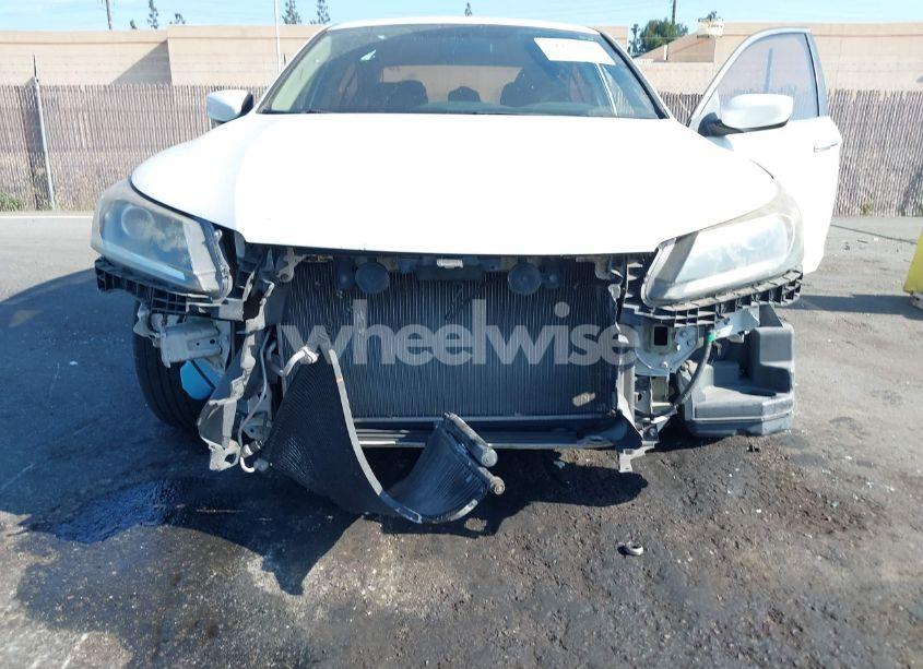 Photo 6 of 2015 Honda Accord LX (VIN 1HGCR2F3XFA216605)