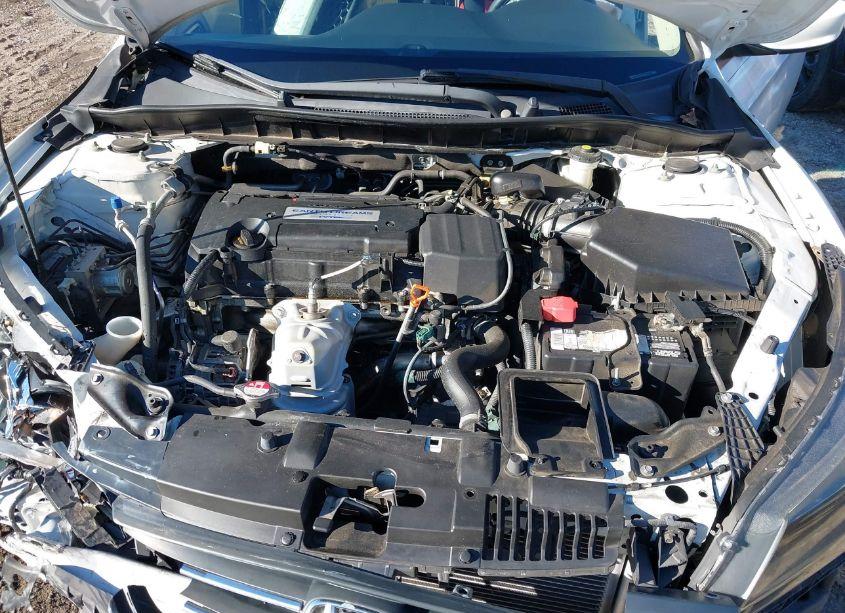 Photo 10 of 2015 Honda Accord LX (VIN 1HGCR2F3XFA248762)