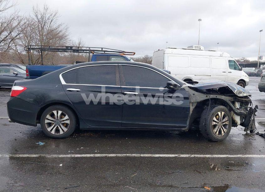 Photo 13 of 2015 Honda Accord LX (VIN 1HGCR2F3XFA255811)