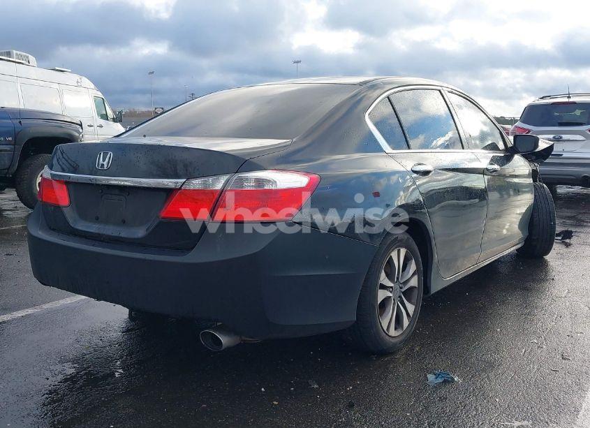 Photo 4 of 2015 Honda Accord LX (VIN 1HGCR2F3XFA255811)
