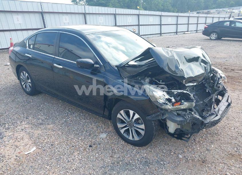 2015 Honda Accord LX (VIN 1HGCR2F3XFA264850) main photo