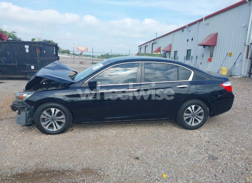 Photo 15 of 2015 Honda Accord LX (VIN 1HGCR2F3XFA264850)