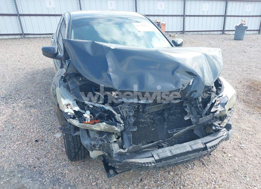 Photo 6 of 2015 Honda Accord LX (VIN 1HGCR2F3XFA264850)