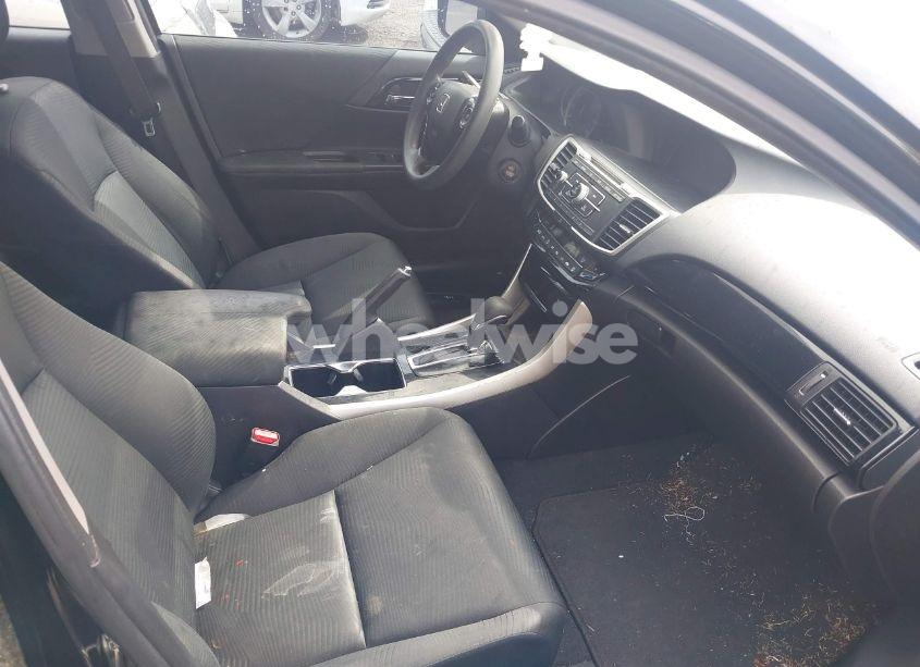 Photo 5 of 2016 Honda Accord LX (VIN 1HGCR2F3XGA029253)