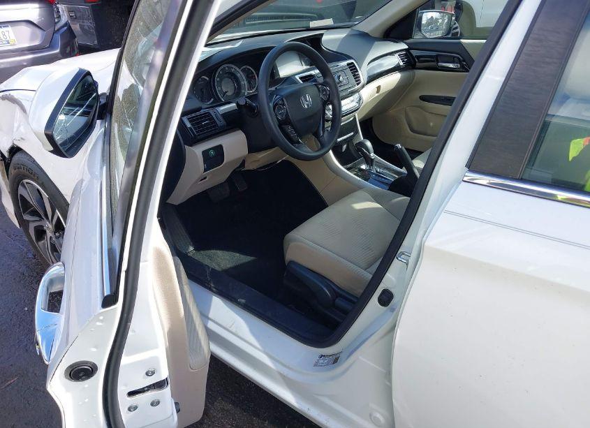 Photo 5 of 2016 Honda Accord LX (VIN 1HGCR2F3XGA034193)