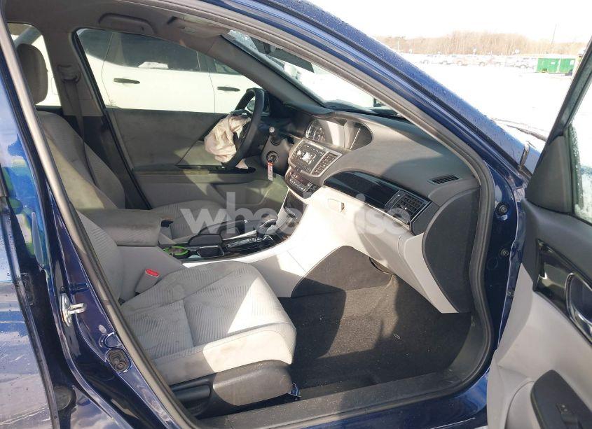 Photo 5 of 2016 Honda Accord LX (VIN 1HGCR2F3XGA067453)