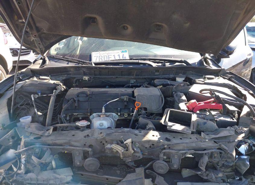 Photo 10 of 2016 Honda Accord LX (VIN 1HGCR2F3XGA072717)