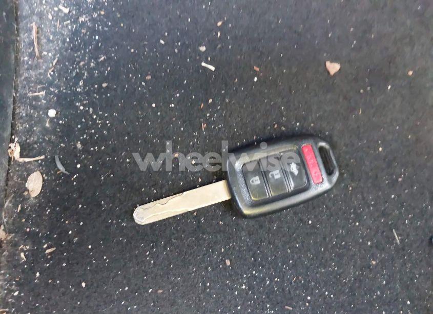 Photo 11 of 2016 Honda Accord LX (VIN 1HGCR2F3XGA098525)