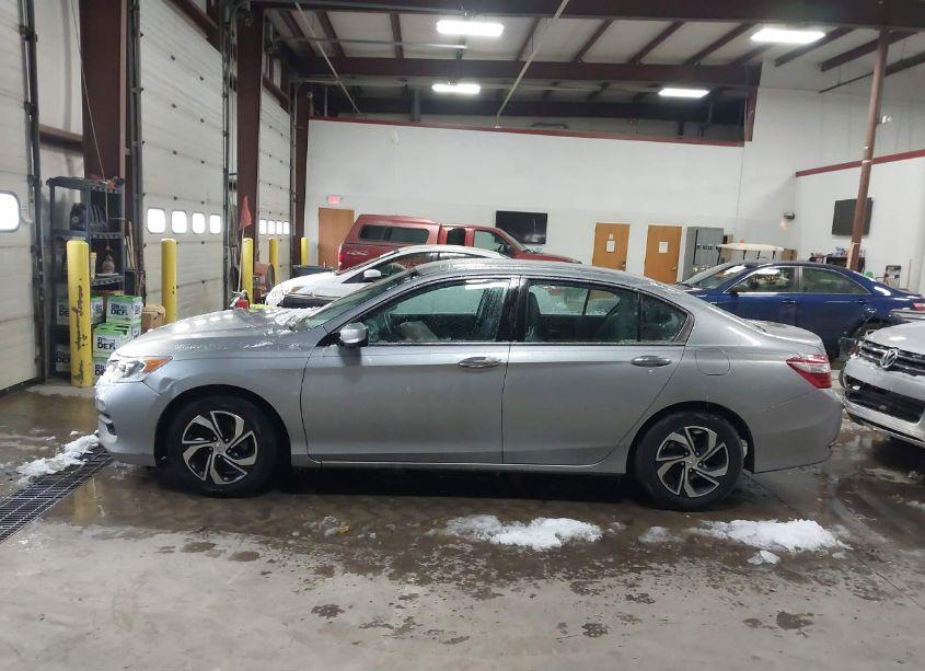 Photo 14 of 2016 Honda Accord LX (VIN 1HGCR2F3XGA142393)