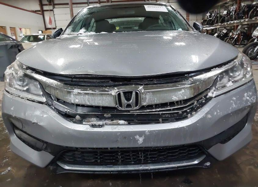 Photo 18 of 2016 Honda Accord LX (VIN 1HGCR2F3XGA142393)