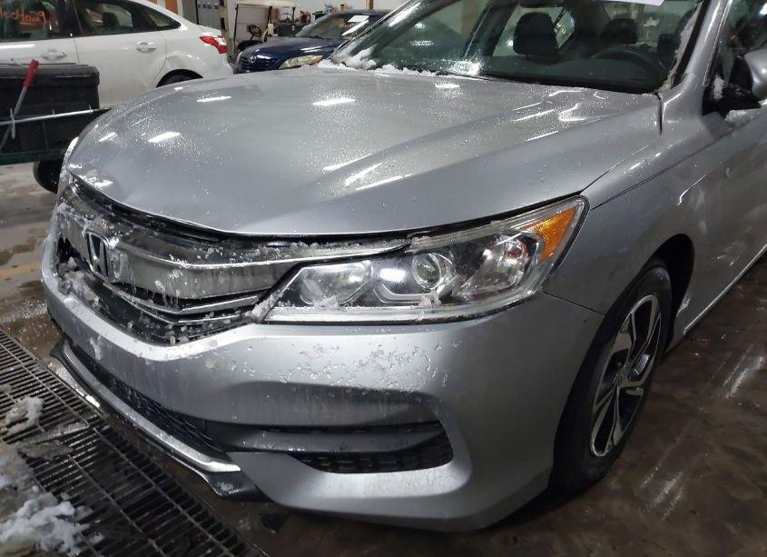 Photo 19 of 2016 Honda Accord LX (VIN 1HGCR2F3XGA142393)