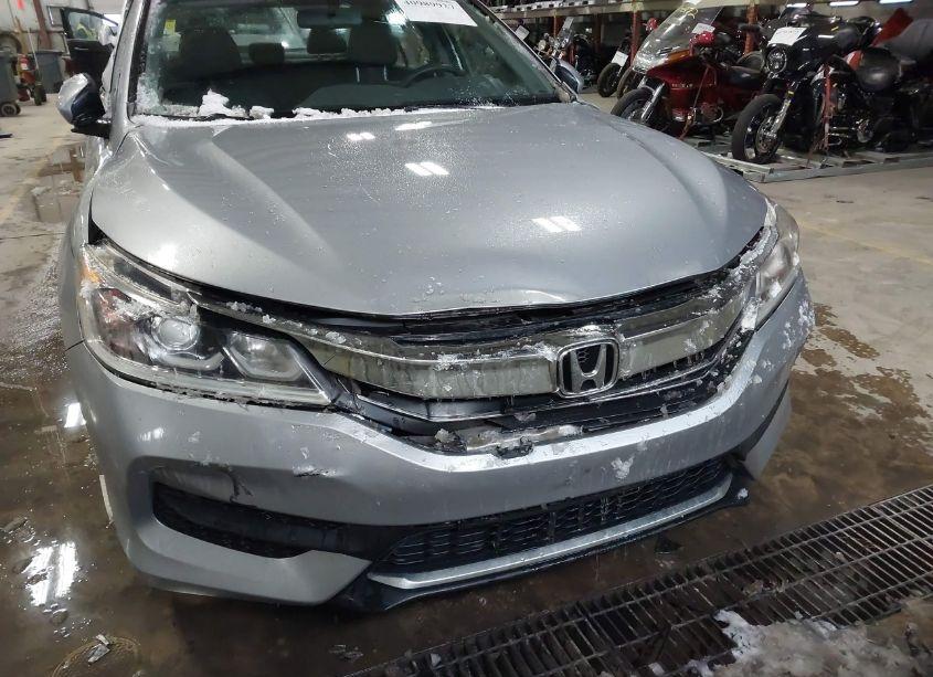 Photo 6 of 2016 Honda Accord LX (VIN 1HGCR2F3XGA142393)