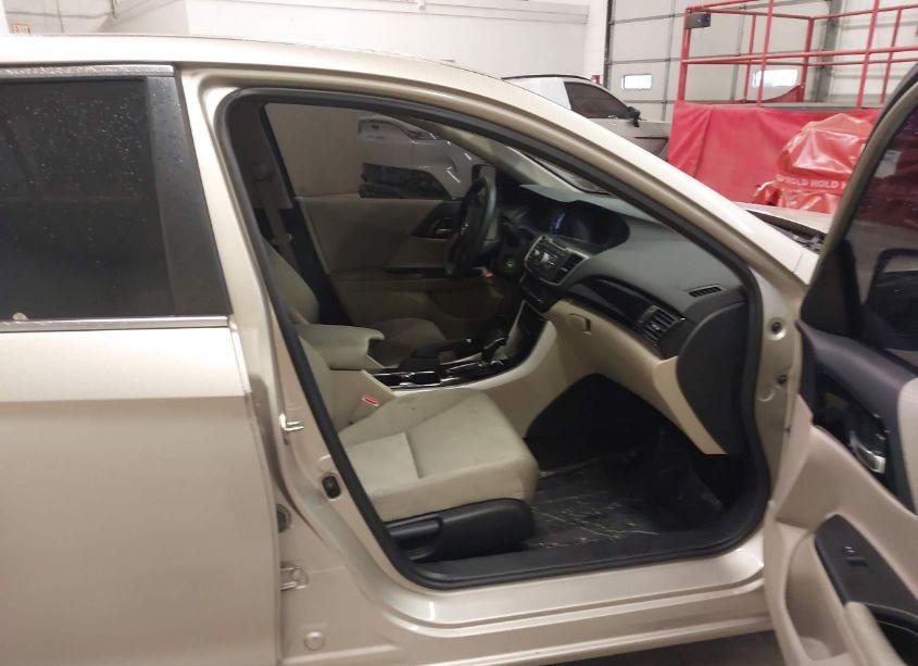 Photo 5 of 2016 Honda Accord LX (VIN 1HGCR2F3XGA190976)