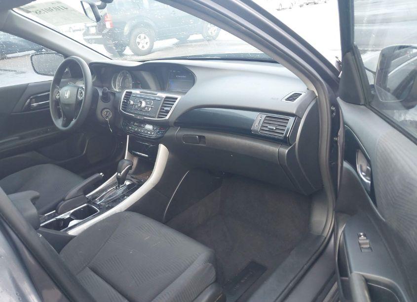 Photo 5 of 2016 Honda Accord LX (VIN 1HGCR2F3XGA209722)