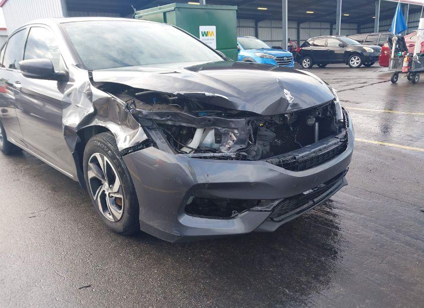 Photo 6 of 2016 Honda Accord LX (VIN 1HGCR2F3XGA209722)