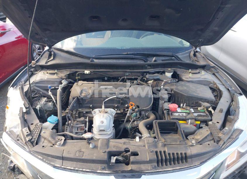 Photo 10 of 2017 Honda Accord LX (VIN 1HGCR2F3XHA059614)