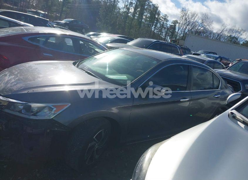 Photo 14 of 2017 Honda Accord LX (VIN 1HGCR2F3XHA059614)