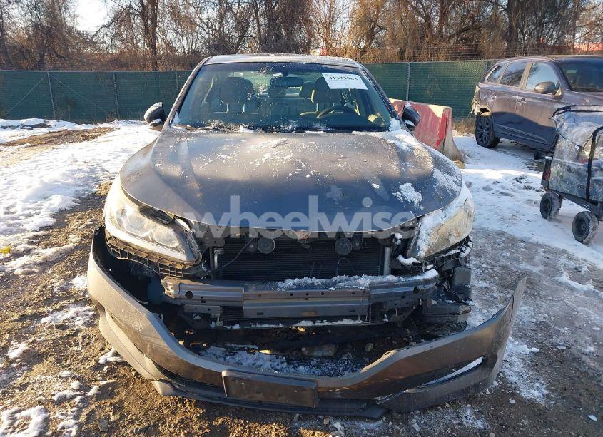 Photo 12 of 2017 Honda Accord LX (VIN 1HGCR2F3XHA071150)