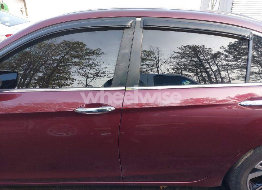 Photo 13 of 2017 Honda Accord LX (VIN 1HGCR2F3XHA153167)