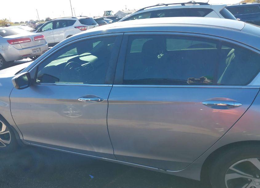 Photo 14 of 2017 Honda Accord LX (VIN 1HGCR2F3XHA176237)