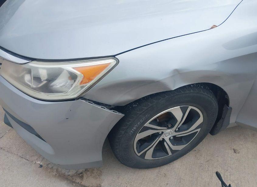 Photo 17 of 2017 Honda Accord LX (VIN 1HGCR2F3XHA176237)