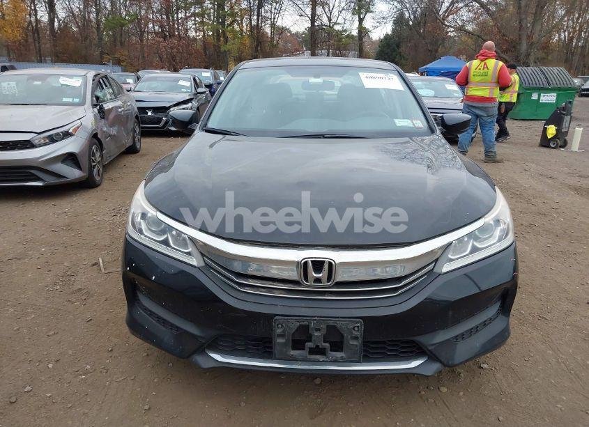 Photo 11 of 2017 Honda Accord LX (VIN 1HGCR2F3XHA226182)