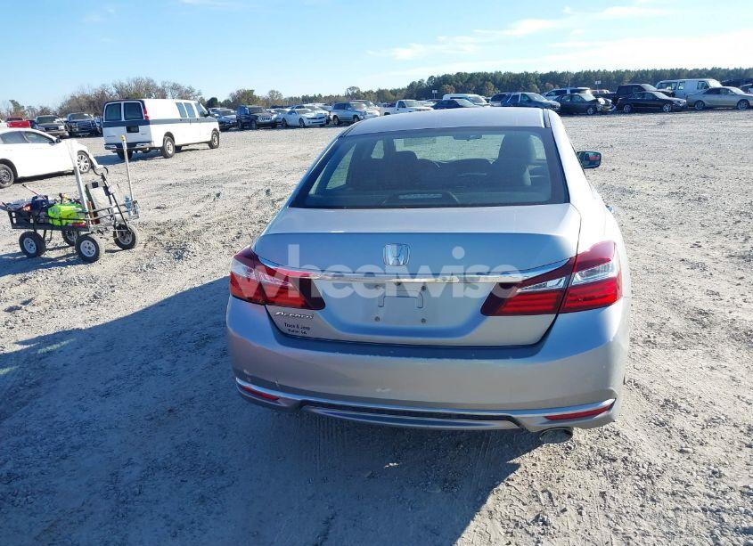 Photo 16 of 2017 Honda Accord LX (VIN 1HGCR2F3XHA237344)