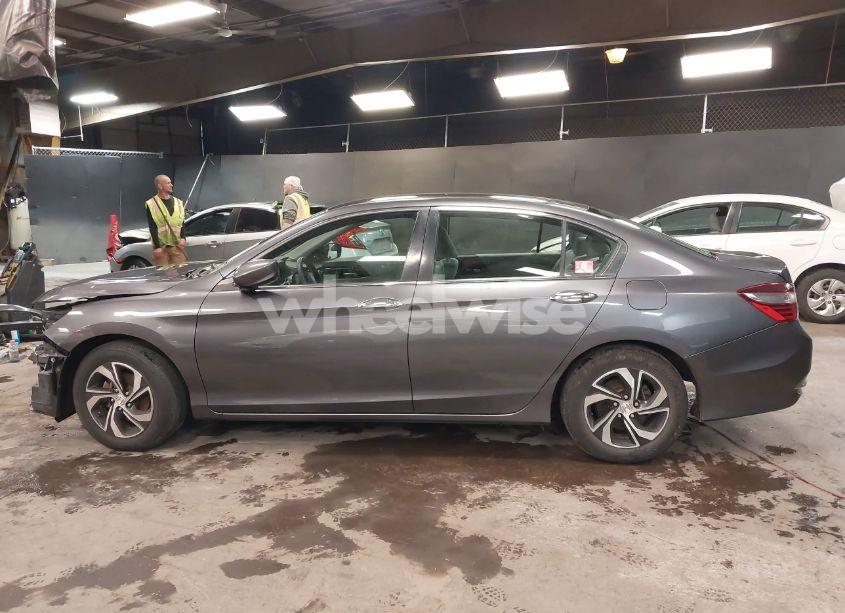 Photo 15 of 2017 Honda Accord LX (VIN 1HGCR2F3XHA246142)