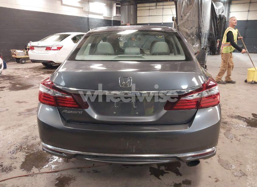 Photo 17 of 2017 Honda Accord LX (VIN 1HGCR2F3XHA246142)