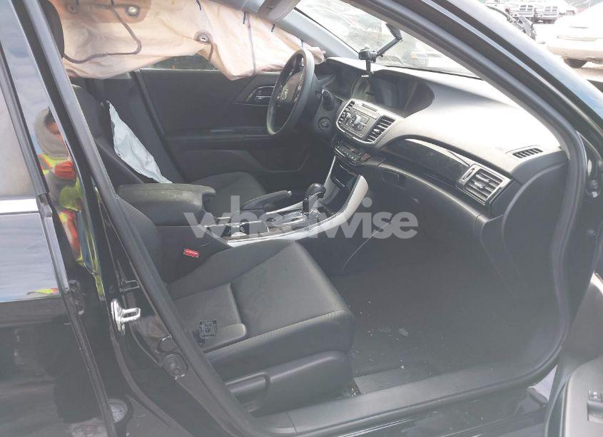 Photo 5 of 2017 Honda Accord LX (VIN 1HGCR2F3XHA258727)