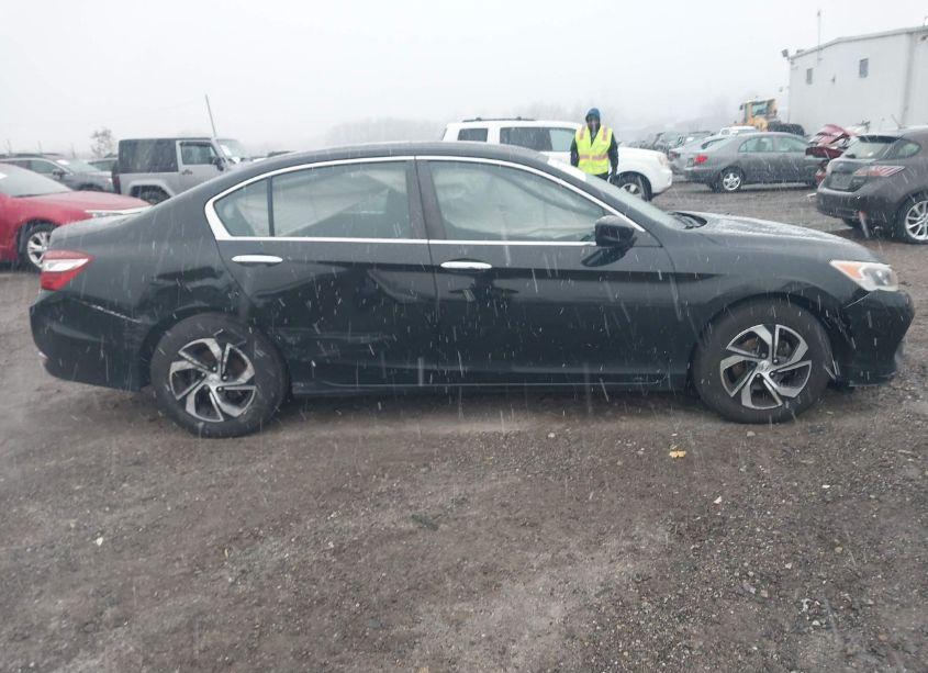 Photo 13 of 2017 Honda Accord LX (VIN 1HGCR2F41HA157004)