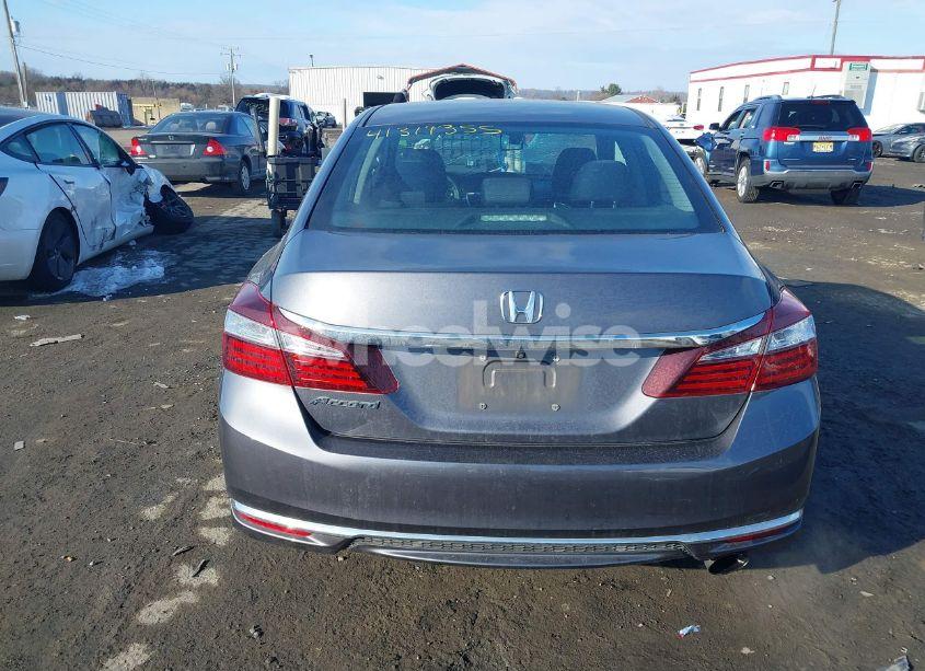 Photo 17 of 2016 Honda Accord LX (VIN 1HGCR2F42GA006820)