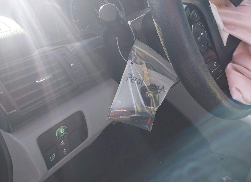 Photo 17 of 2017 Honda Accord LX (VIN 1HGCR2F45HA101597)