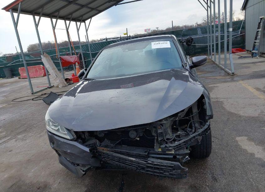 Photo 13 of 2016 Honda Accord LX (VIN 1HGCR2F49GA088349)