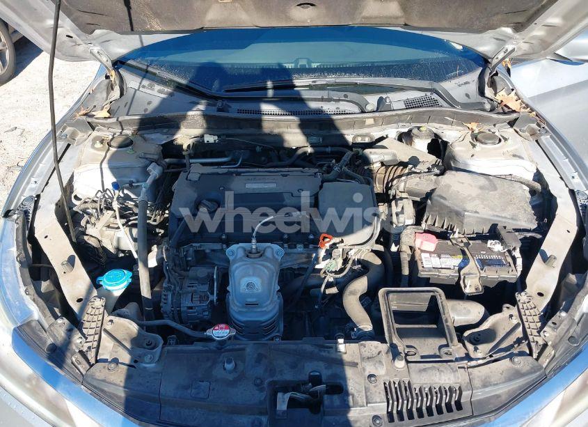 Photo 10 of 2016 Honda Accord LX (VIN 1HGCR2F49GA122550)