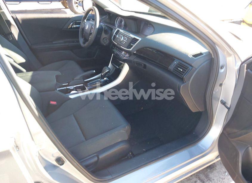 Photo 5 of 2016 Honda Accord LX (VIN 1HGCR2F49GA122550)