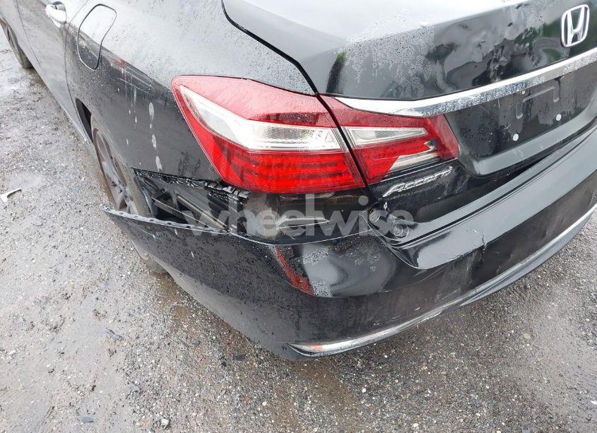 Photo 17 of 2016 Honda Accord LX (VIN 1HGCR2F4XGA075125)