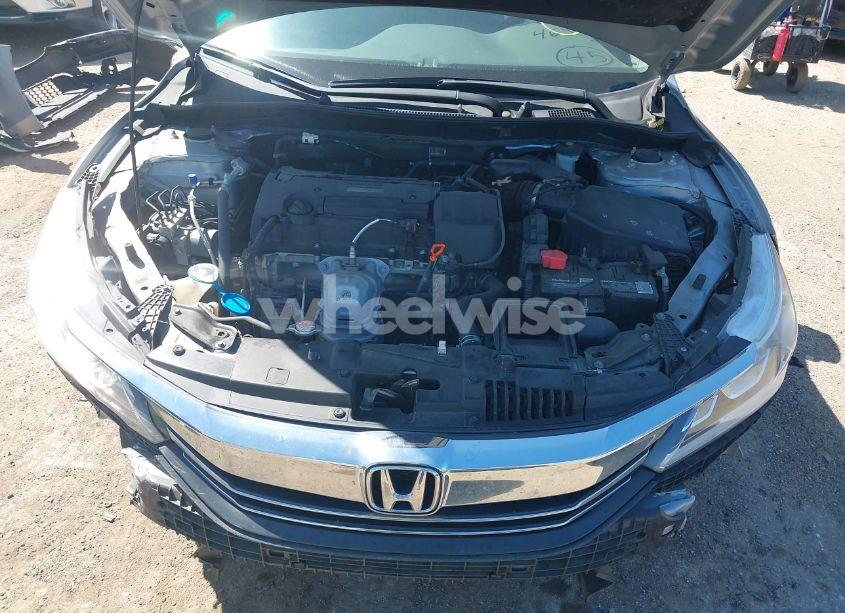 Photo 10 of 2017 Honda Accord LX (VIN 1HGCR2F4XHA068712)